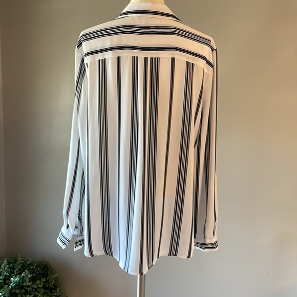 RELATIVITY women’s black white striped button down blouse / top / tunic size L - Picture 3 of 10